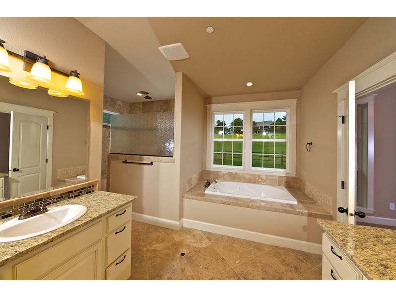Ranch House Plan Master Bathroom Photo 02 - Springfall Craftsman Ranch Home 011D-0013 - Shop House Plans and More