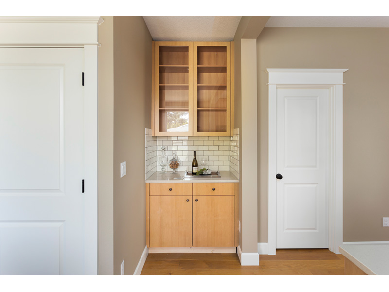 Arts & Crafts House Plan Kitchen Photo 02 - Lucy Hill Narrow Lot Home 011D-0542 - Shop House Plans and More