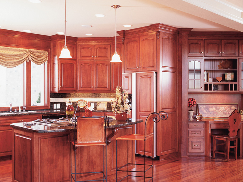 Traditional House Plan Kitchen Photo 01 - 011S-0076 - Shop House Plans and More