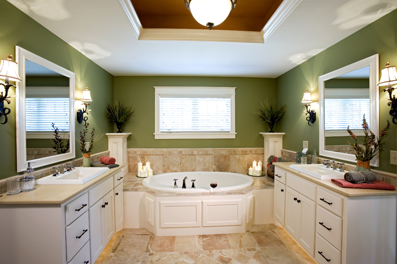 Luxury House Plan Master Bathroom Photo 02 - Clarksdale Luxury Home 013S-0008 | House Plans and More