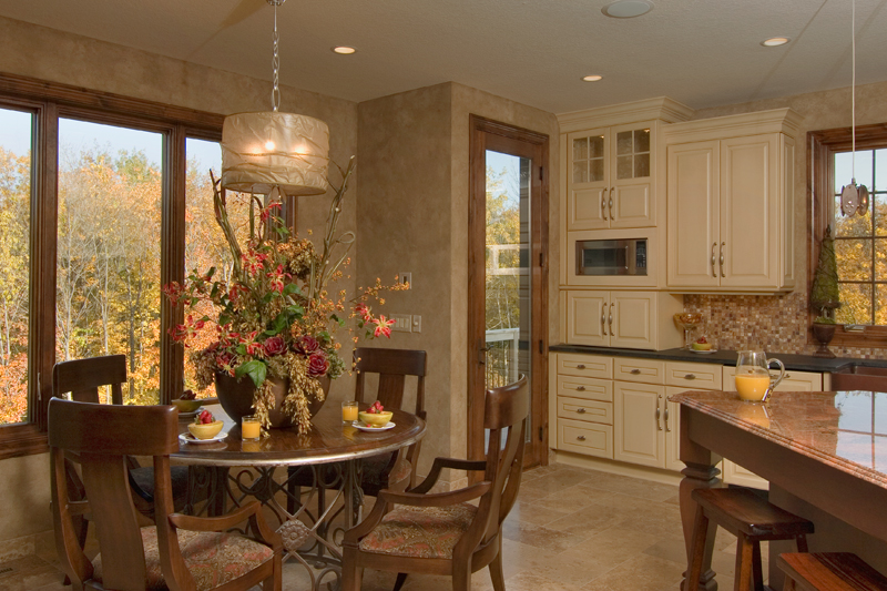 Arts & Crafts House Plan Kitchen Photo 04 - Waterstone Luxury Home 013S-0009 - Shop House Plans and More