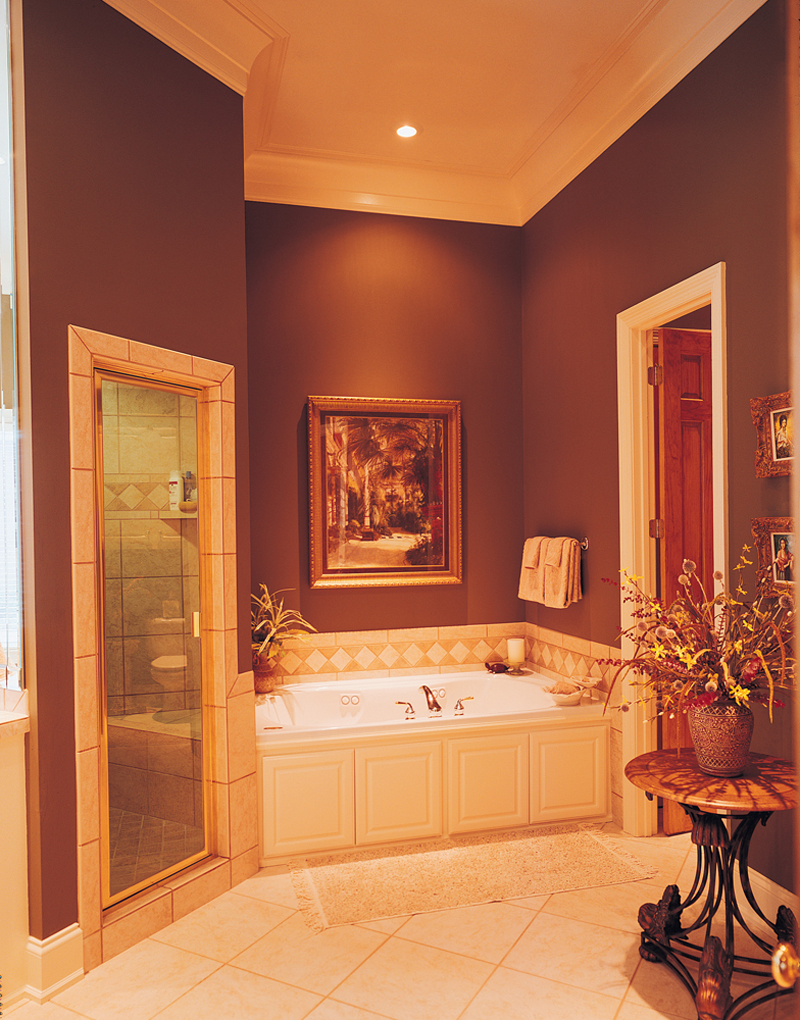 Georgian House Plan Bathroom Photo 01 - Keatington Southern Home 020S-0001 - Search House Plans and More