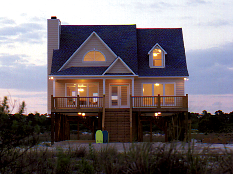 Ideal Vacation Style Home For Views