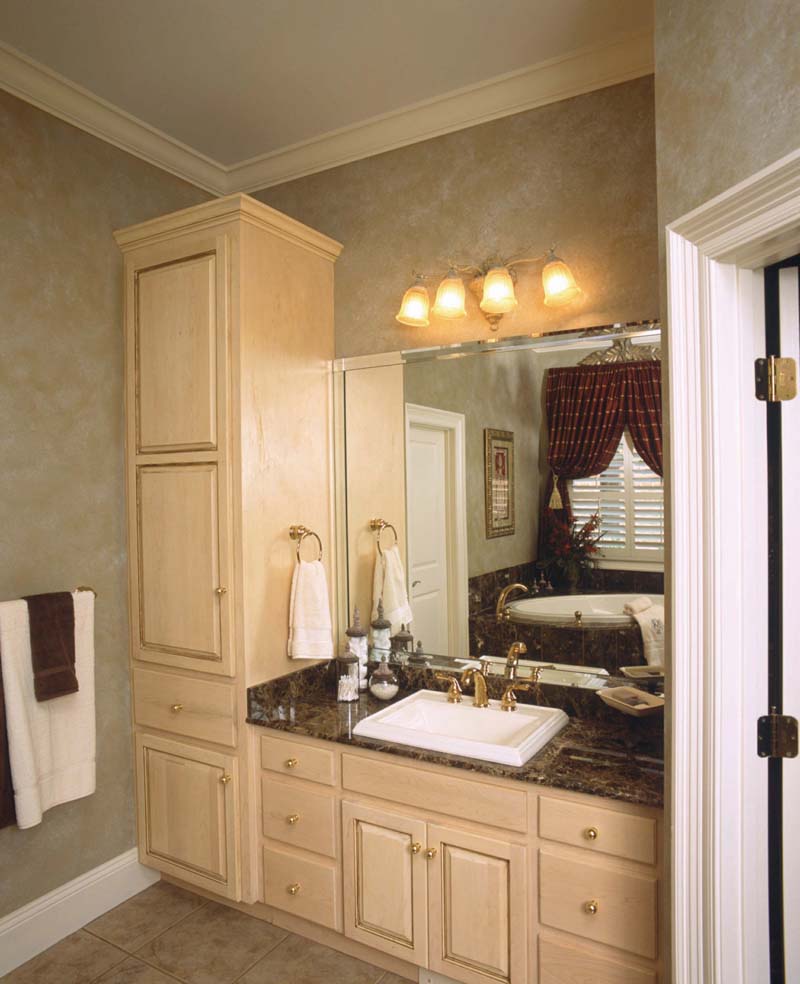 Luxury House Plan Master Bathroom Photo 01 - Prentiss Manor Colonial Home 024S-0023 - Shop House Plans and More