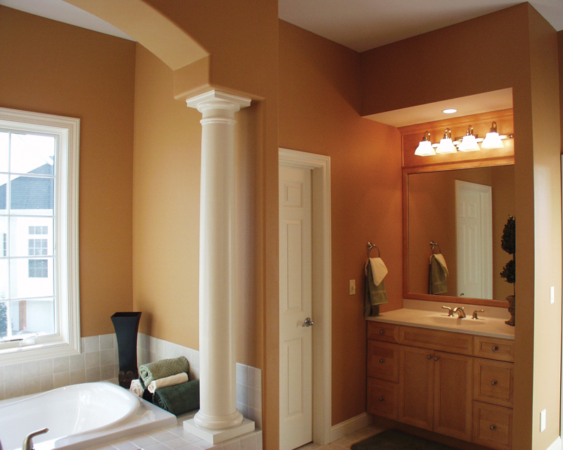 Victorian House Plan Master Bathroom Photo 01 - Roberto Traditional Home 051S-0093 - Shop House Plans and More