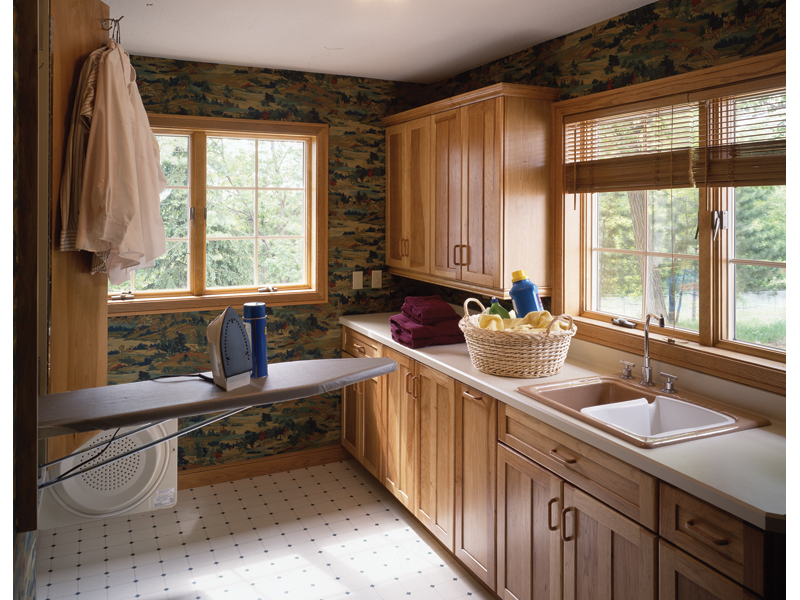Southern House Plan Laundry Room Photo - Diamond Hill Traditional Home 072D-0030 - Search House Plans and More